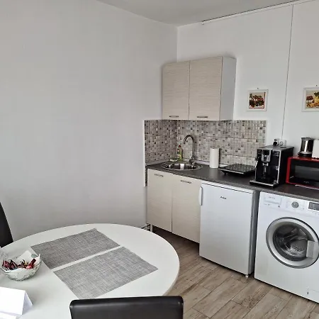 Apartament Farmec *